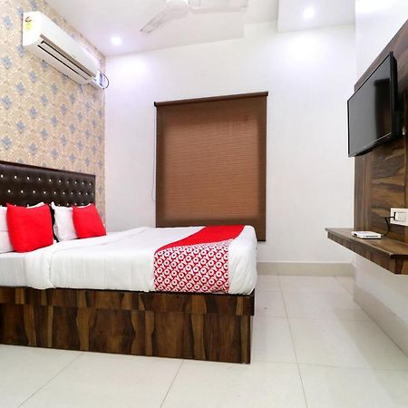 OYO 26591 Hotel Angad Inn Amritsar Bagian luar foto