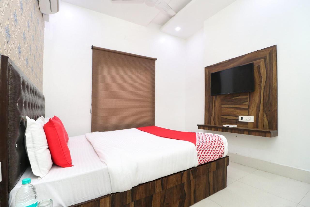 OYO 26591 Hotel Angad Inn Amritsar Bagian luar foto