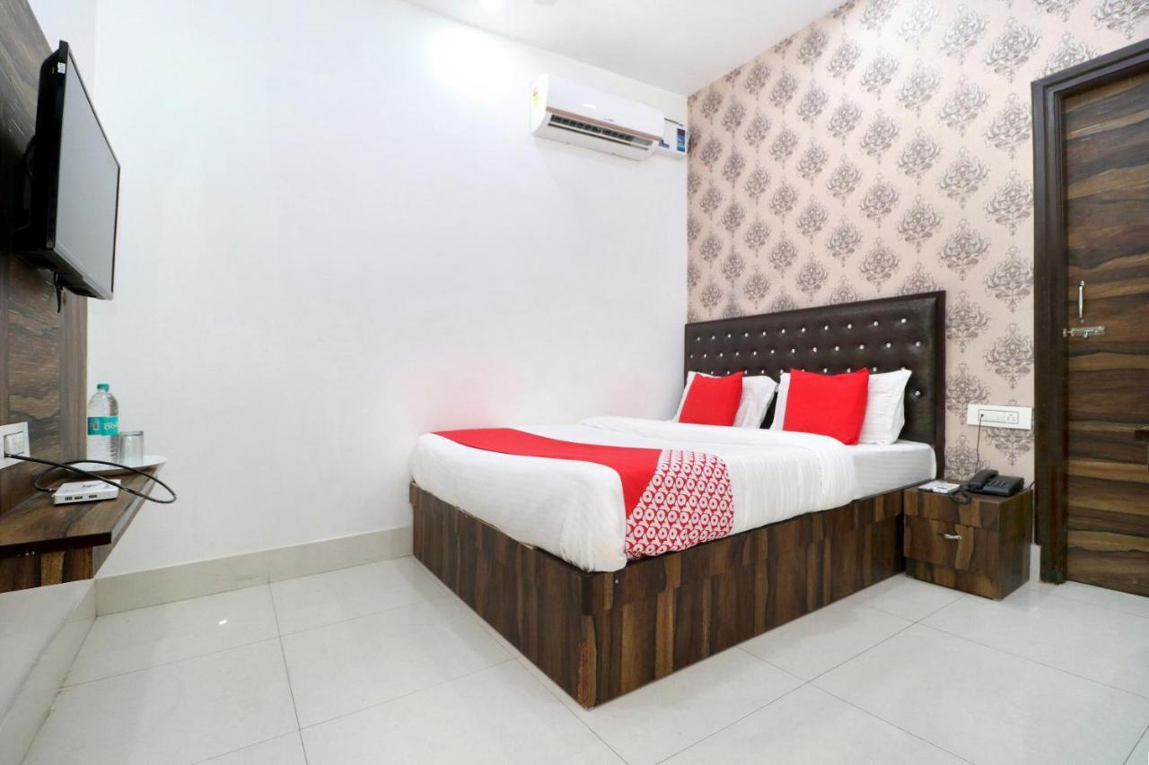 OYO 26591 Hotel Angad Inn Amritsar Bagian luar foto