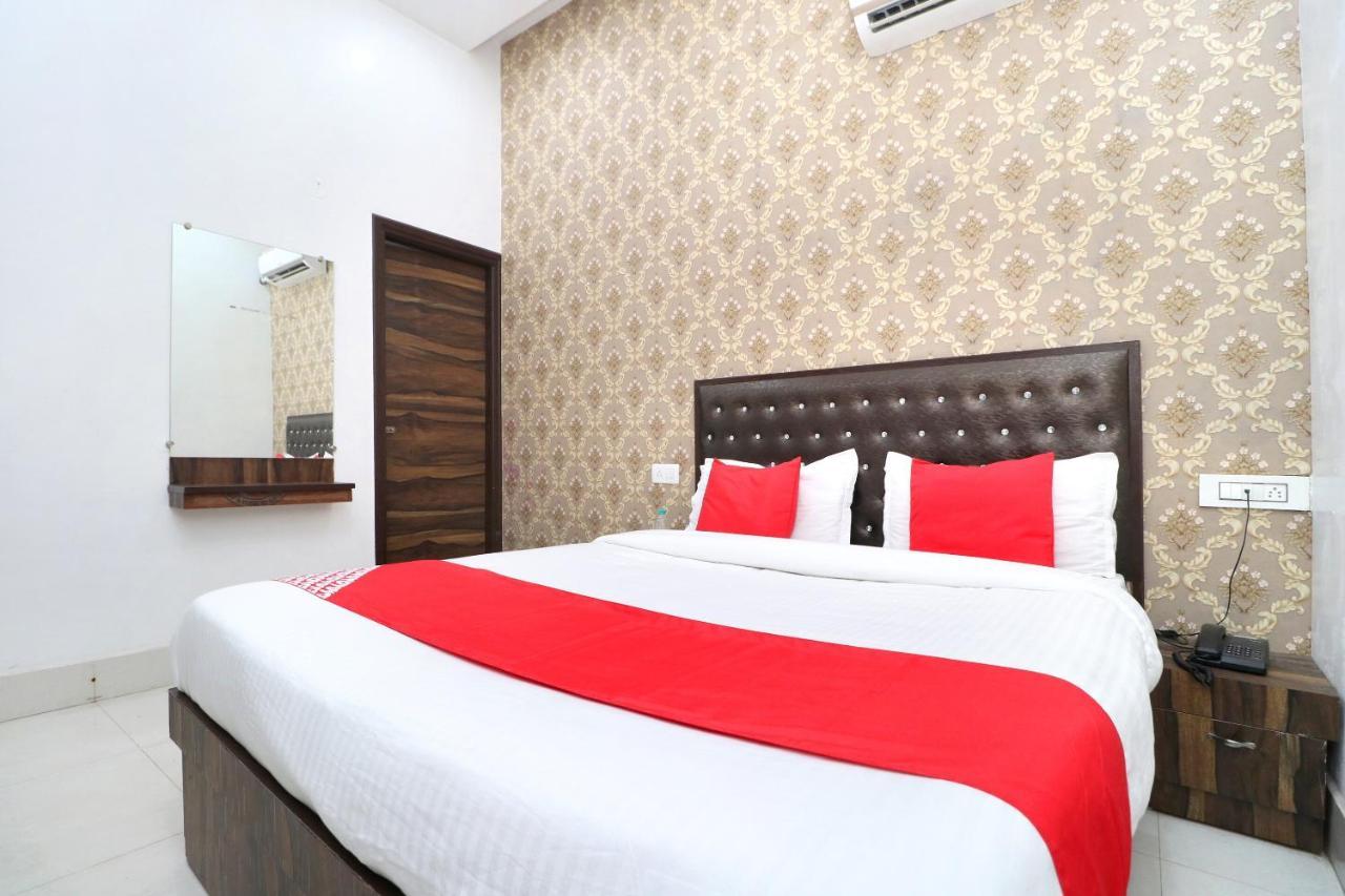 OYO 26591 Hotel Angad Inn Amritsar Bagian luar foto